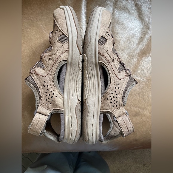 Earth Origins size 8 - Picture 4 of 4